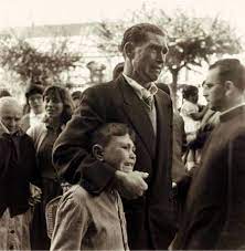 Classic picture of emigrants to the Americas in the early 20th Century.